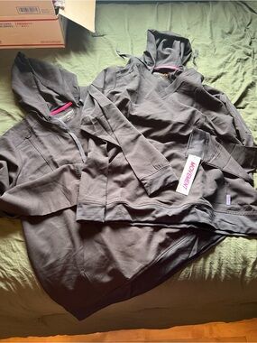 Hooded scrub tops